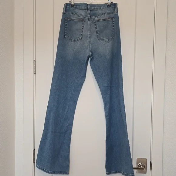 Like New Joe's Jeans High Rise Flare Denim - Picture 5 of 6